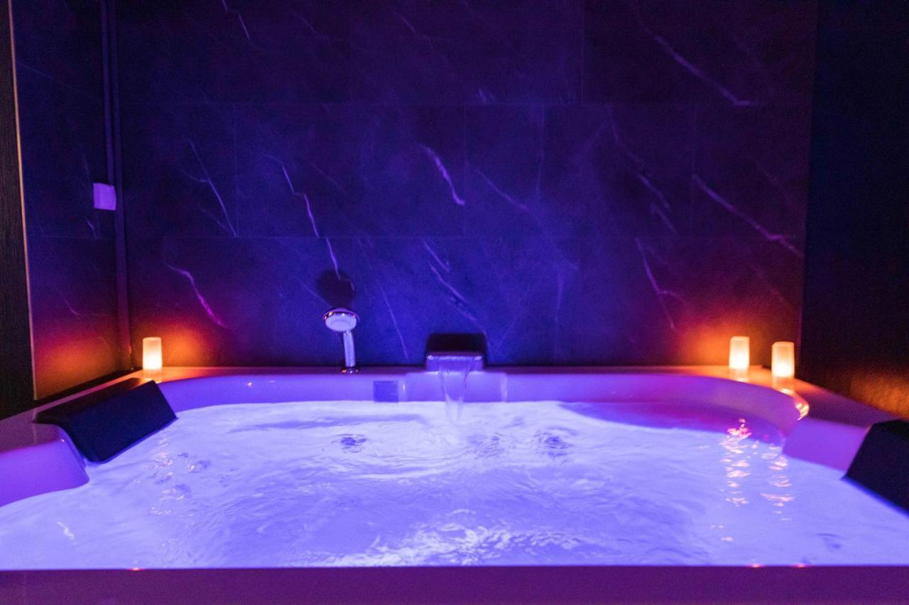 * Spa & Detente # Suite Privee # Tours # Netflix * Exterior photo